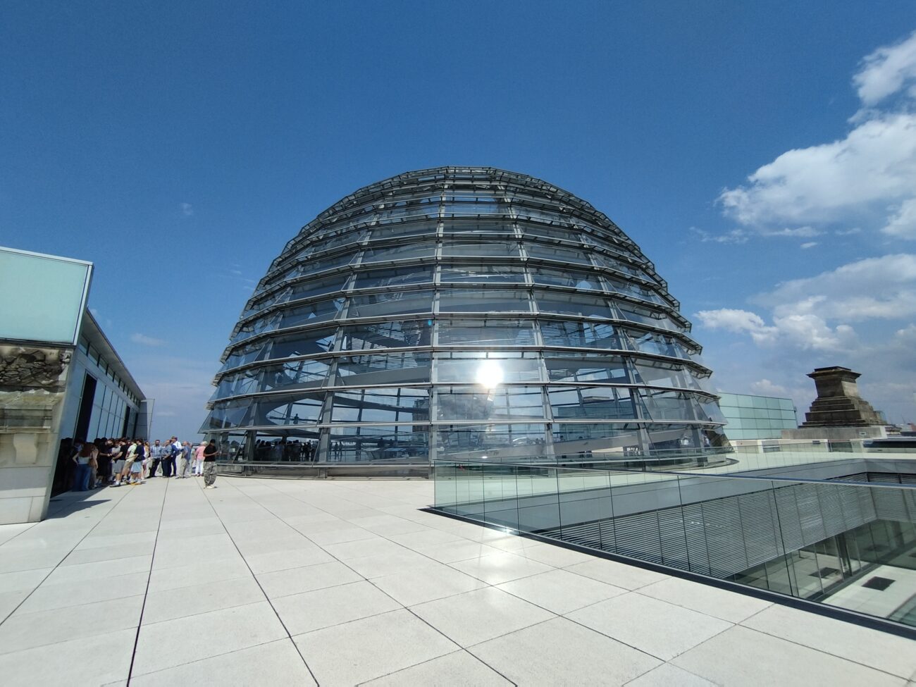 Bundestag, kulturpreiss, vuxe, art, kunst, emmanuel henninger, berlin, deutschland, zeichnung, artist