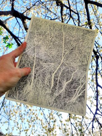 "51°16'44''N 12°19'46''E"
Encre de Chine sur papier Moleskine
21 x 26 cm, 2020
Photo: Emmanuel Henninger Emmanuel, Henninger, 2020