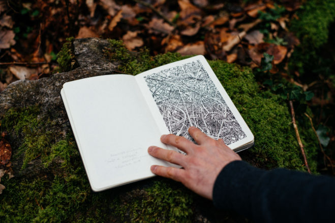 "Urwald von morgen #9"
Encre de Chine sur papier Moleskine
13 x 21 cm
2019 Book, Emmanuel Henninger, art, artiste, Oliver Kramer